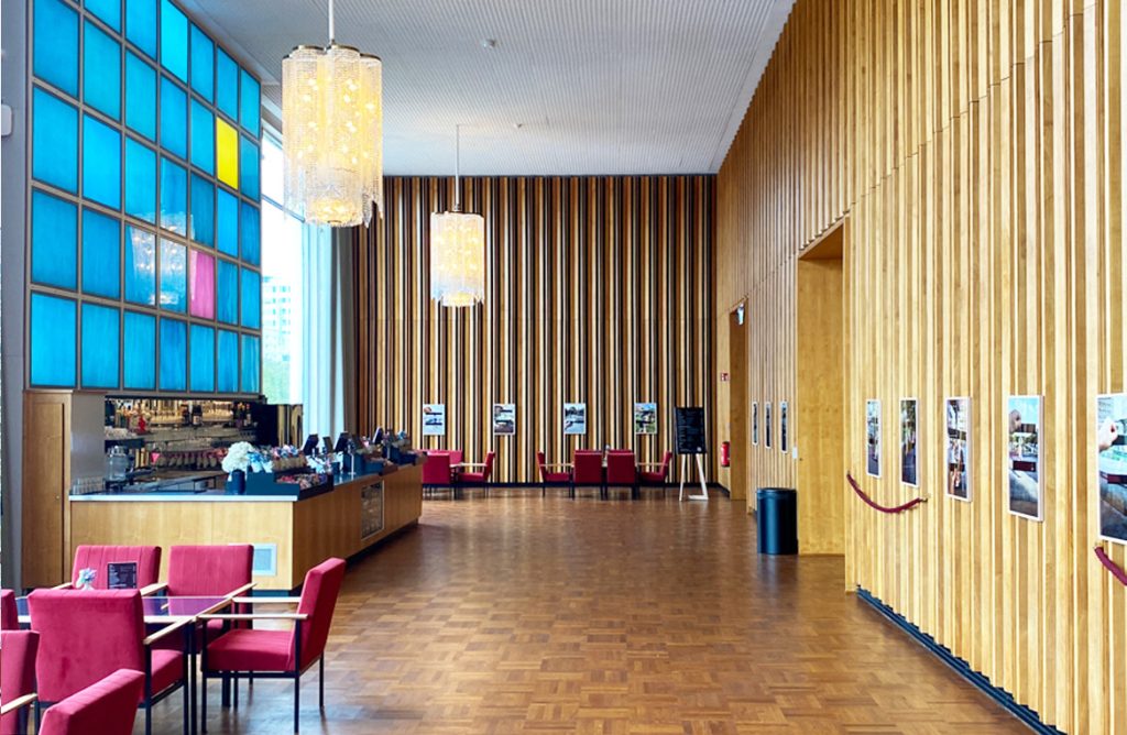 Panoramabar im Kino International, Karl Marx Allee, Berin